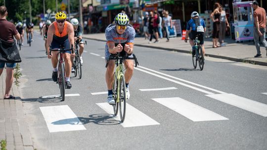 10. edycja Żelaznego Triathlonu. Zmęczenie, pot i szczęście z pokonanego wyzwania  [ZDJĘCIA]