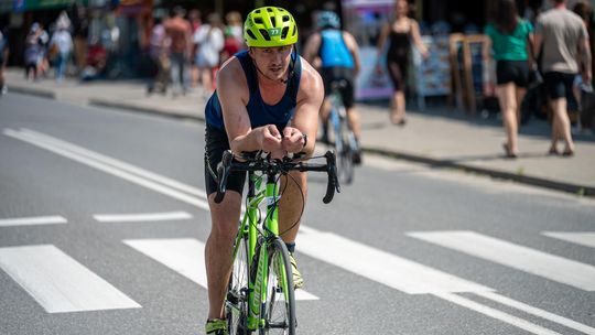 10. edycja Żelaznego Triathlonu. Zmęczenie, pot i szczęście z pokonanego wyzwania  [ZDJĘCIA]