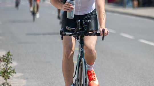 10. edycja Żelaznego Triathlonu. Zmęczenie, pot i szczęście z pokonanego wyzwania  [ZDJĘCIA]