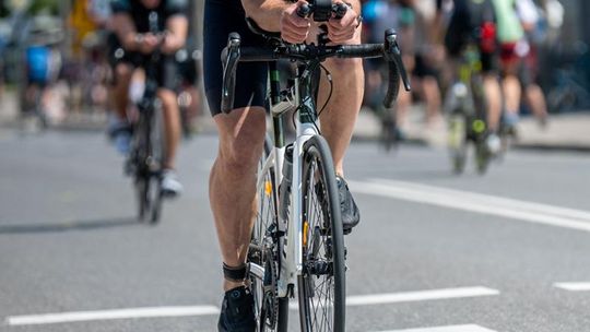 10. edycja Żelaznego Triathlonu. Zmęczenie, pot i szczęście z pokonanego wyzwania  [ZDJĘCIA]