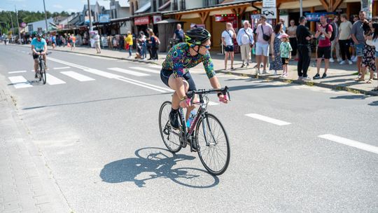 10. edycja Żelaznego Triathlonu. Zmęczenie, pot i szczęście z pokonanego wyzwania  [ZDJĘCIA]