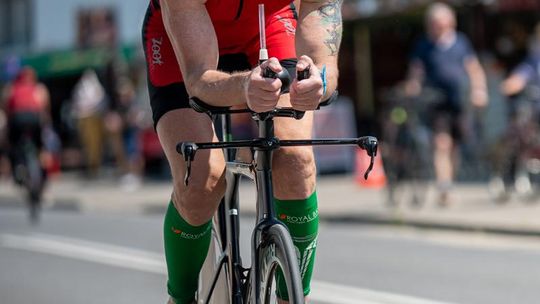 10. edycja Żelaznego Triathlonu. Zmęczenie, pot i szczęście z pokonanego wyzwania  [ZDJĘCIA]