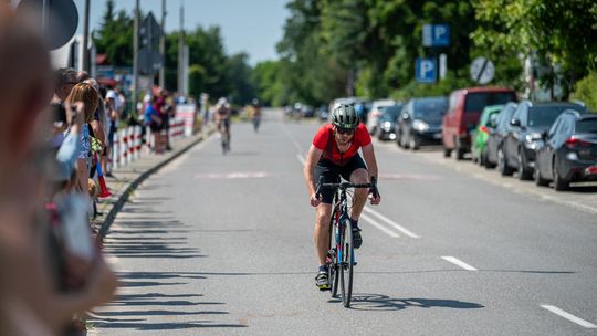 10. edycja Żelaznego Triathlonu. Zmęczenie, pot i szczęście z pokonanego wyzwania  [ZDJĘCIA]