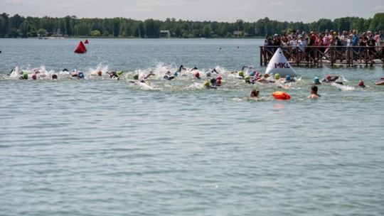 10. edycja Żelaznego Triathlonu. Zmęczenie, pot i szczęście z pokonanego wyzwania  [ZDJĘCIA]
