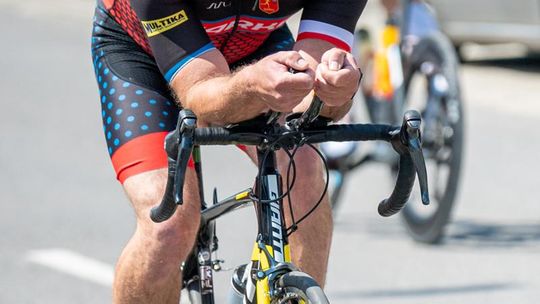 10. edycja Żelaznego Triathlonu. Zmęczenie, pot i szczęście z pokonanego wyzwania  [ZDJĘCIA]