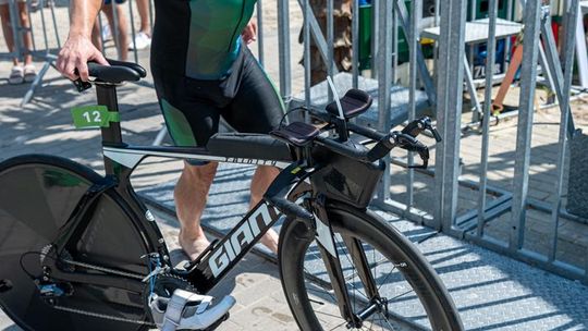 10. edycja Żelaznego Triathlonu. Zmęczenie, pot i szczęście z pokonanego wyzwania  [ZDJĘCIA]
