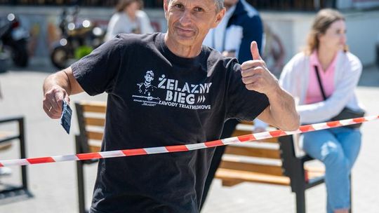 10. edycja Żelaznego Triathlonu. Zmęczenie, pot i szczęście z pokonanego wyzwania  [ZDJĘCIA]
