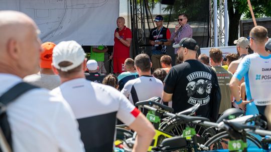 10. edycja Żelaznego Triathlonu. Zmęczenie, pot i szczęście z pokonanego wyzwania  [ZDJĘCIA]