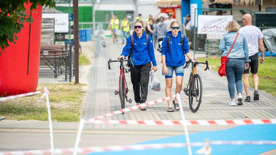 10. edycja Żelaznego Triathlonu. Zmęczenie, pot i szczęście z pokonanego wyzwania  [ZDJĘCIA]