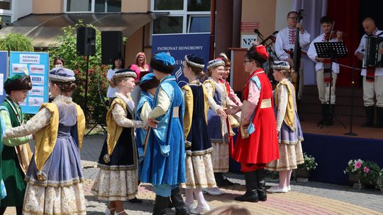 Obchody 100-lecia Szkoły Podstawowej w Woli Uhruskiej [GALERIA ZDJĘĆ]