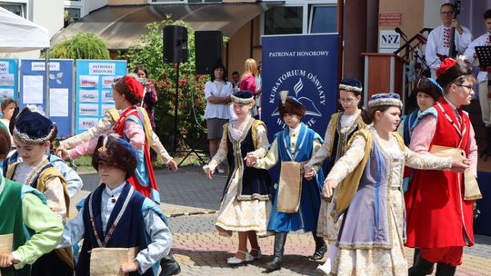 Obchody 100-lecia Szkoły Podstawowej w Woli Uhruskiej [GALERIA ZDJĘĆ]