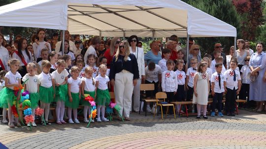 Obchody 100-lecia Szkoły Podstawowej w Woli Uhruskiej [GALERIA ZDJĘĆ]