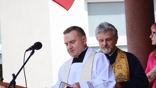 Obchody 100-lecia Szkoły Podstawowej w Woli Uhruskiej [GALERIA ZDJĘĆ]