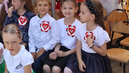 Obchody 100-lecia Szkoły Podstawowej w Woli Uhruskiej [GALERIA ZDJĘĆ]