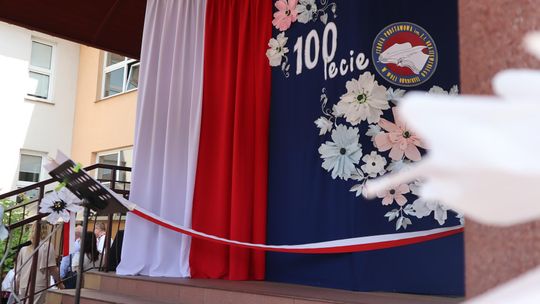 Obchody 100-lecia Szkoły Podstawowej w Woli Uhruskiej [GALERIA ZDJĘĆ]