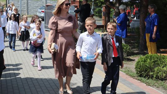 Obchody 100-lecia Szkoły Podstawowej w Woli Uhruskiej [GALERIA ZDJĘĆ]