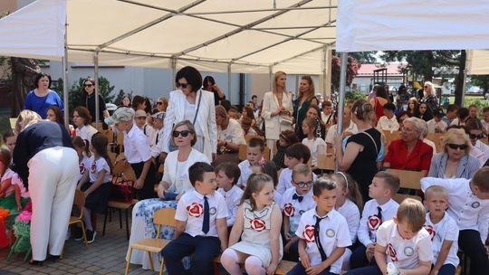 Obchody 100-lecia Szkoły Podstawowej w Woli Uhruskiej [GALERIA ZDJĘĆ]