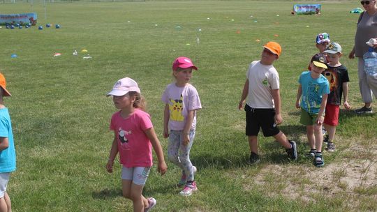 Chełm. Przedszkoliada - radosny dzień przedszkolaków przy hali Miejskiego Ośrodka Sportu i Rekreacji [GALERIA]