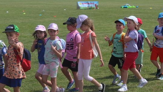 Chełm. Przedszkoliada - radosny dzień przedszkolaków przy hali Miejskiego Ośrodka Sportu i Rekreacji [GALERIA]