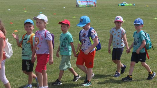 Chełm. Przedszkoliada - radosny dzień przedszkolaków przy hali Miejskiego Ośrodka Sportu i Rekreacji [GALERIA]