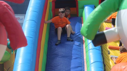 Chełm. Przedszkoliada - radosny dzień przedszkolaków przy hali Miejskiego Ośrodka Sportu i Rekreacji [GALERIA]