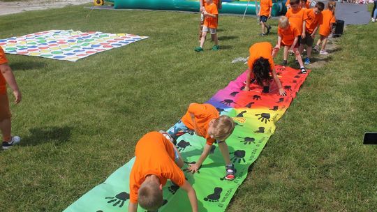 Chełm. Przedszkoliada - radosny dzień przedszkolaków przy hali Miejskiego Ośrodka Sportu i Rekreacji [GALERIA]