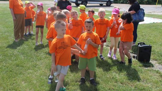 Chełm. Przedszkoliada - radosny dzień przedszkolaków przy hali Miejskiego Ośrodka Sportu i Rekreacji [GALERIA]