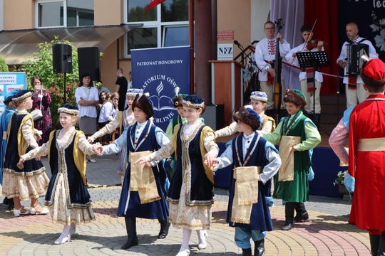 Obchody 100-lecia Szkoły Podstawowej w Woli Uhruskiej [GALERIA ZDJĘĆ]