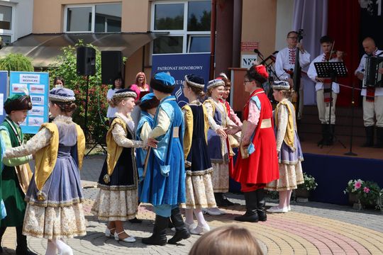 Obchody 100-lecia Szkoły Podstawowej w Woli Uhruskiej [GALERIA ZDJĘĆ]