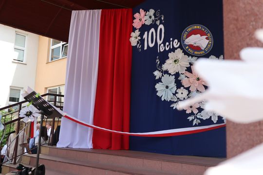 Obchody 100-lecia Szkoły Podstawowej w Woli Uhruskiej [GALERIA ZDJĘĆ]