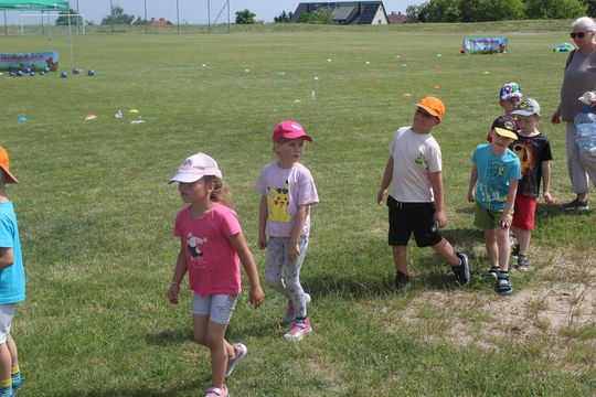 Chełm. Przedszkoliada - radosny dzień przedszkolaków przy hali Miejskiego Ośrodka Sportu i Rekreacji [GALERIA]