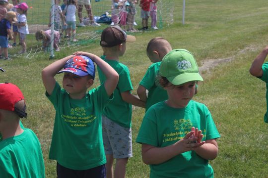 Chełm. Przedszkoliada - radosny dzień przedszkolaków przy hali Miejskiego Ośrodka Sportu i Rekreacji [GALERIA]