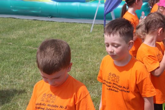 Chełm. Przedszkoliada - radosny dzień przedszkolaków przy hali Miejskiego Ośrodka Sportu i Rekreacji [GALERIA]