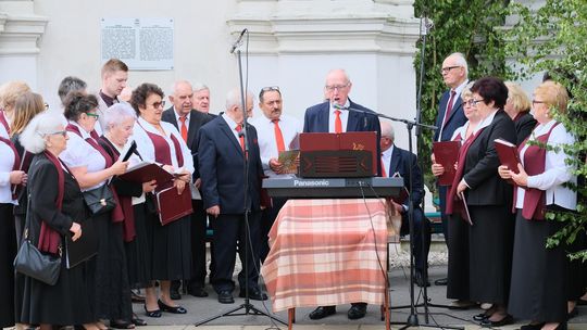 Chełm. Boże Ciało 2025 - uroczysta msza św. w kościele pw. Rozesłania Świętych Apostołów [GALERIA ZDJĘĆ]