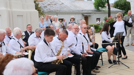 Chełm. Boże Ciało 2025 - uroczysta msza św. w kościele pw. Rozesłania Świętych Apostołów [GALERIA ZDJĘĆ]