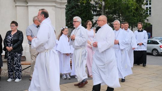 Chełm. Boże Ciało 2025 - uroczysta msza św. w kościele pw. Rozesłania Świętych Apostołów [GALERIA ZDJĘĆ]