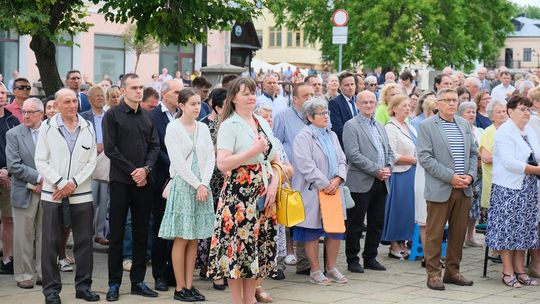 Chełm. Boże Ciało 2025 - uroczysta msza św. w kościele pw. Rozesłania Świętych Apostołów [GALERIA ZDJĘĆ]