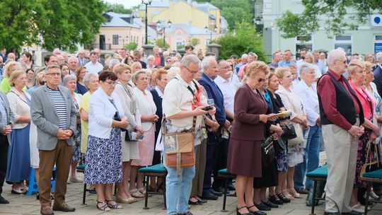 Chełm. Boże Ciało 2025 - uroczysta msza św. w kościele pw. Rozesłania Świętych Apostołów [GALERIA ZDJĘĆ]