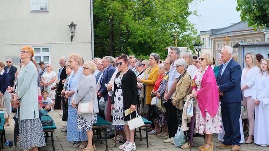 Chełm. Boże Ciało 2025 - uroczysta msza św. w kościele pw. Rozesłania Świętych Apostołów [GALERIA ZDJĘĆ]