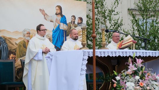 Chełm. Boże Ciało 2025 - uroczysta msza św. w kościele pw. Rozesłania Świętych Apostołów [GALERIA ZDJĘĆ]