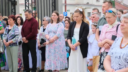 Chełm. Boże Ciało 2025 - uroczysta msza św. w kościele pw. Rozesłania Świętych Apostołów [GALERIA ZDJĘĆ]