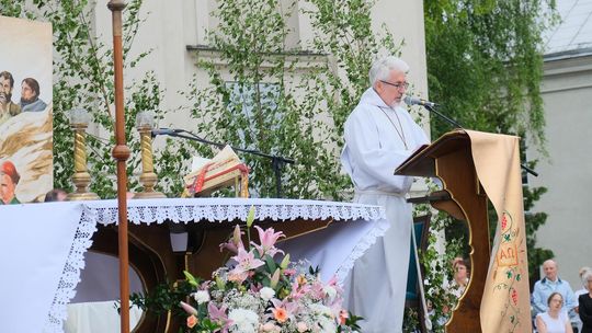 Chełm. Boże Ciało 2025 - uroczysta msza św. w kościele pw. Rozesłania Świętych Apostołów [GALERIA ZDJĘĆ]
