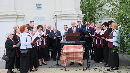 Chełm. Boże Ciało 2025 - uroczysta msza św. w kościele pw. Rozesłania Świętych Apostołów [GALERIA ZDJĘĆ]