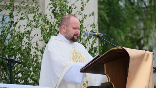 Chełm. Boże Ciało 2025 - uroczysta msza św. w kościele pw. Rozesłania Świętych Apostołów [GALERIA ZDJĘĆ]