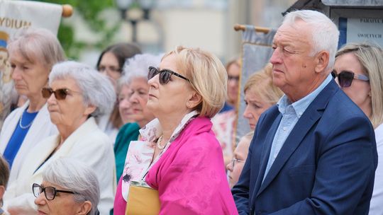 Chełm. Boże Ciało 2025 - uroczysta msza św. w kościele pw. Rozesłania Świętych Apostołów [GALERIA ZDJĘĆ]