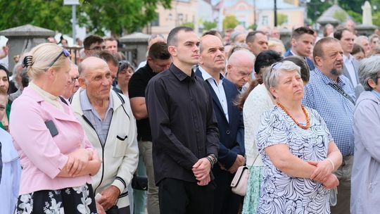 Chełm. Boże Ciało 2025 - uroczysta msza św. w kościele pw. Rozesłania Świętych Apostołów [GALERIA ZDJĘĆ]