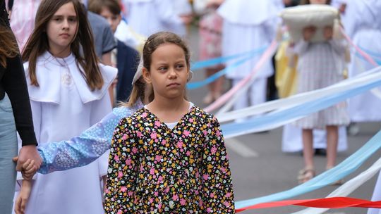 Chełm. Boże Ciało 2025 - uroczysta procesja w centrum miasta [GALERIA ZDJĘĆ]