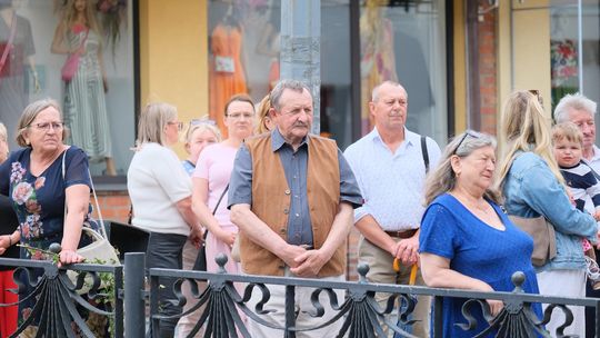 Chełm. Boże Ciało 2025 - uroczysta procesja w centrum miasta [GALERIA ZDJĘĆ]