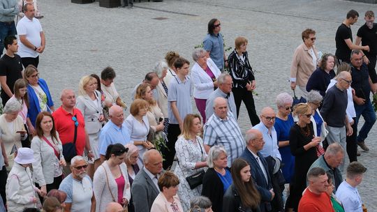 Chełm. Boże Ciało 2025 - uroczysta procesja w centrum miasta [GALERIA ZDJĘĆ]