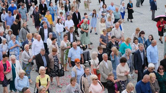 Chełm. Boże Ciało 2025 - uroczysta procesja w centrum miasta [GALERIA ZDJĘĆ]